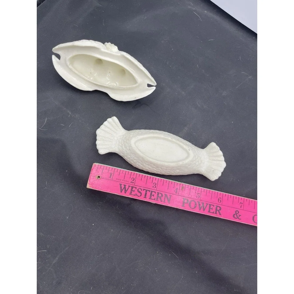 VNTG Porcelain Bisque Love Birds Trinket Box